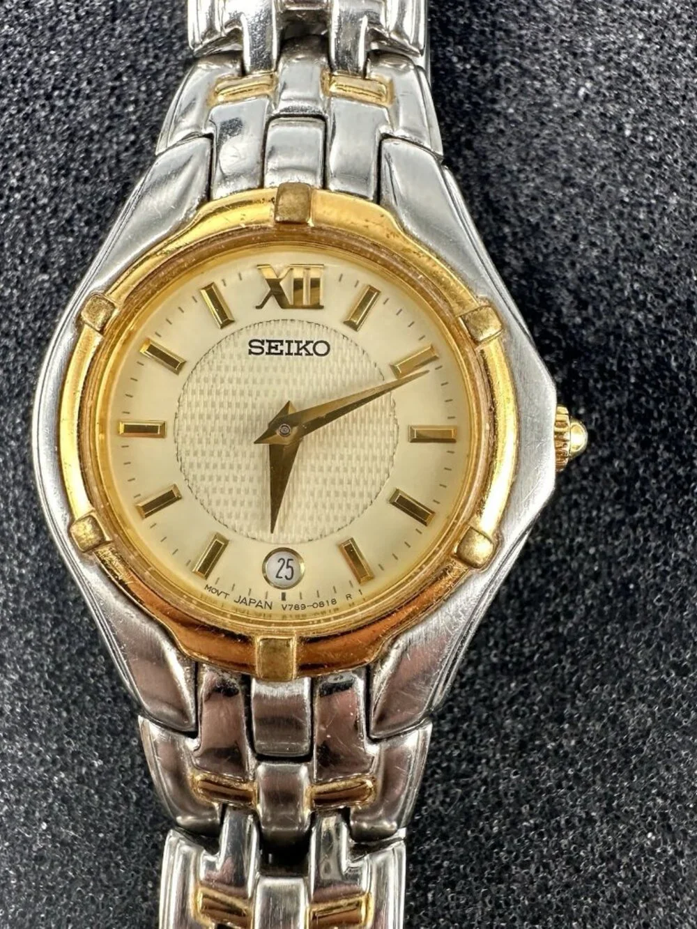 Seiko Watch Women Silver Gold Two Tone Beige Dial Date V789-0369 New Battery